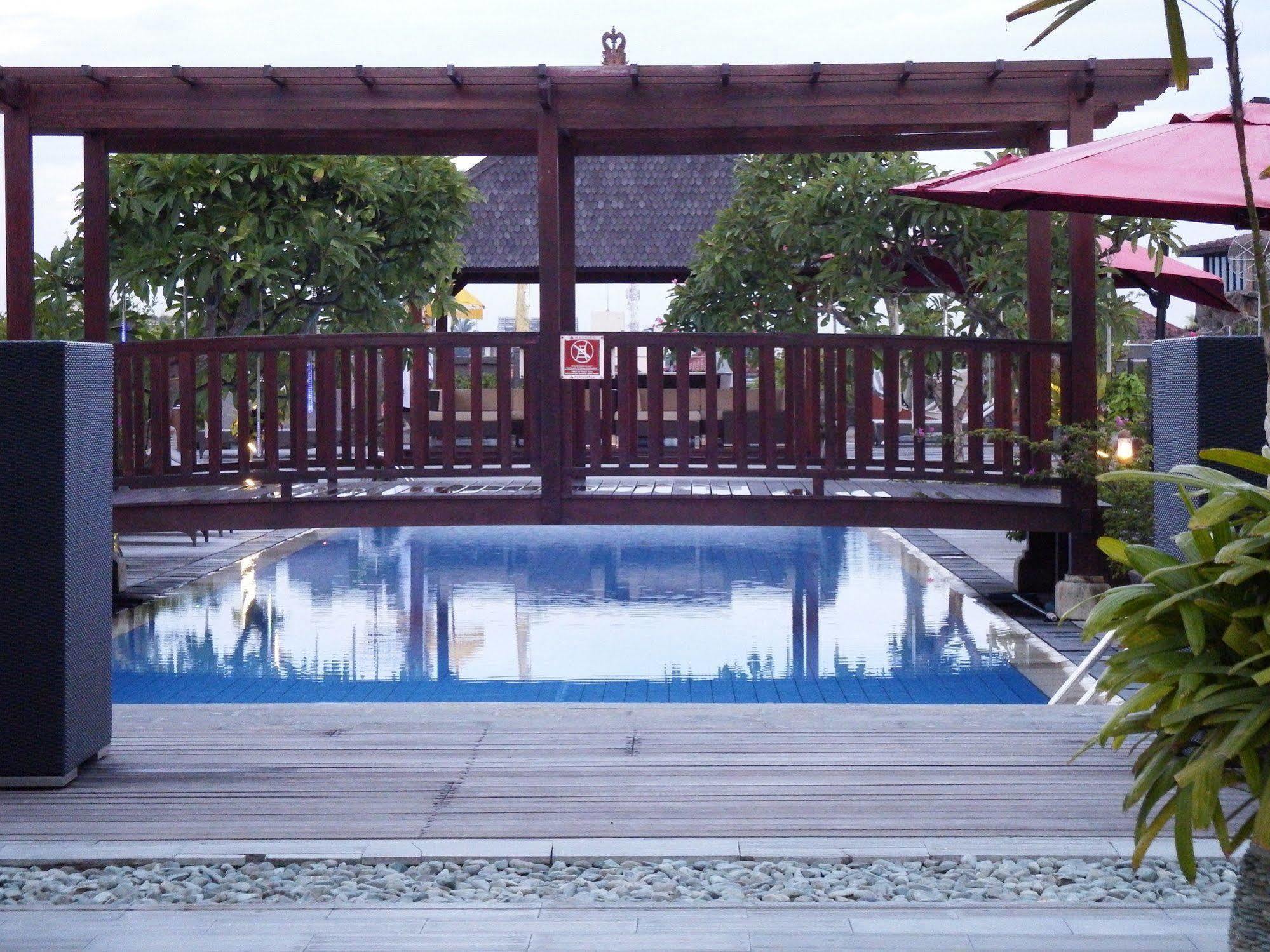Singkenken Boutique Hotel Seminyak  Exterior photo